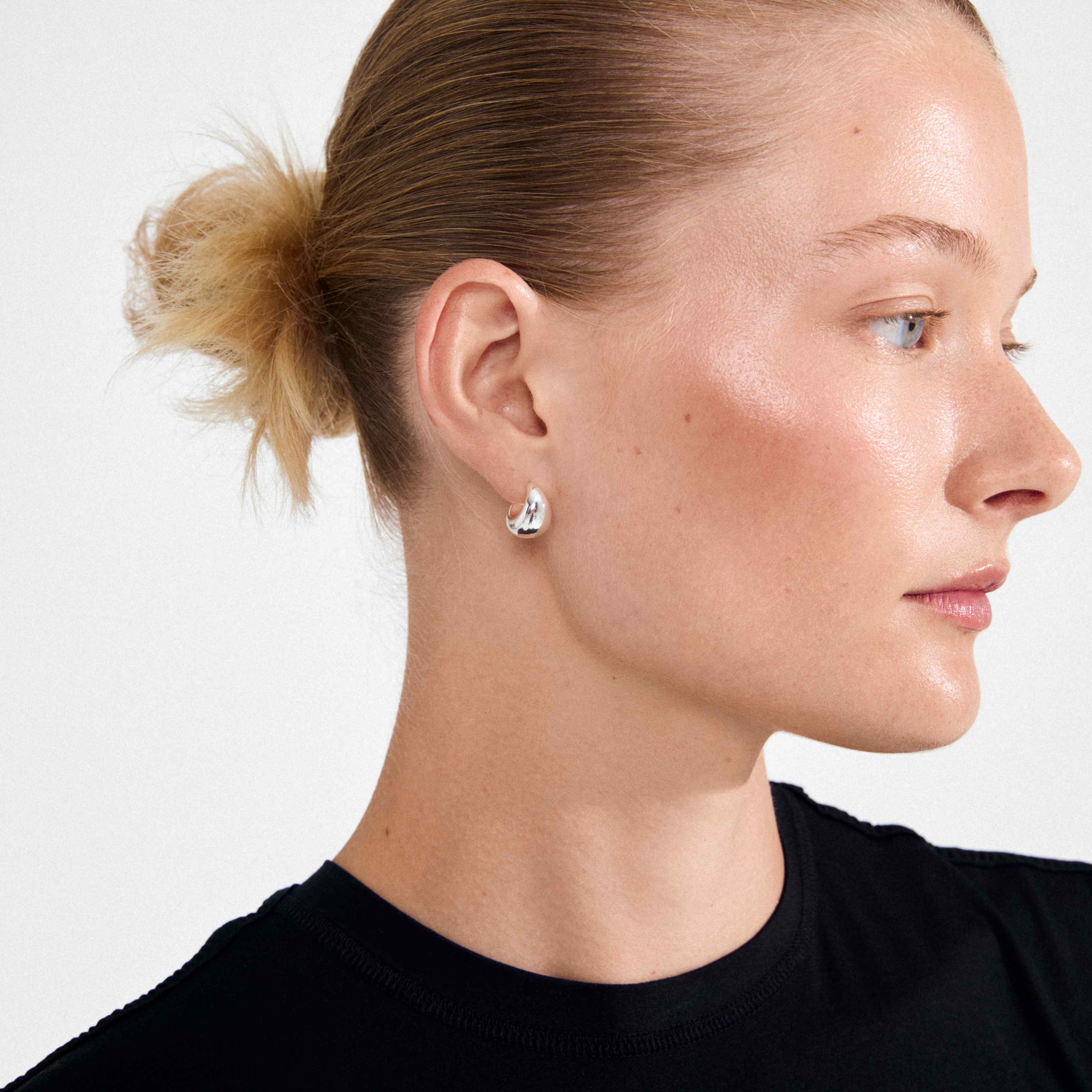 Alexane Recycled Mini Teardrop Earrings - Image 5