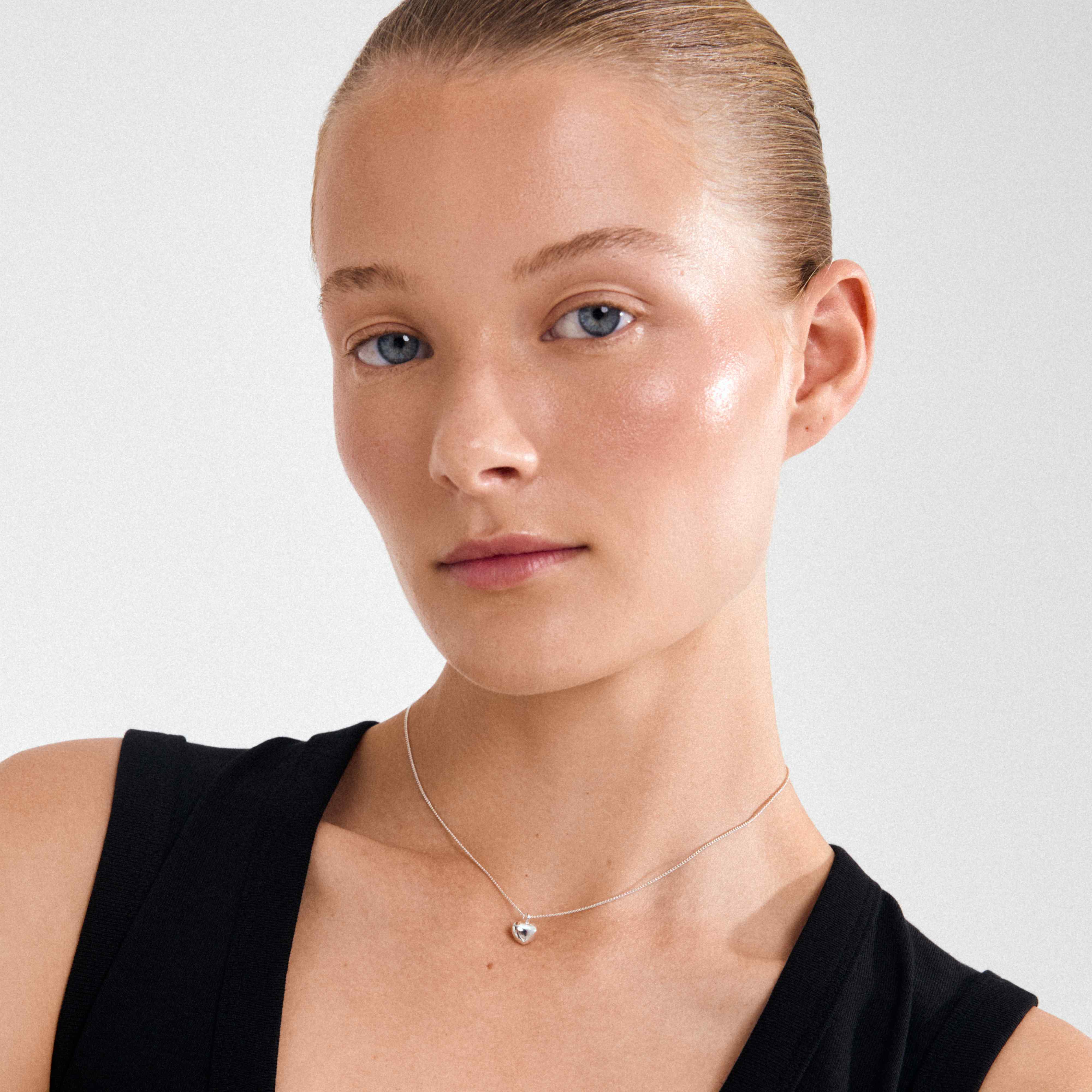 ARIN recycled heart charm necklace - Image 8