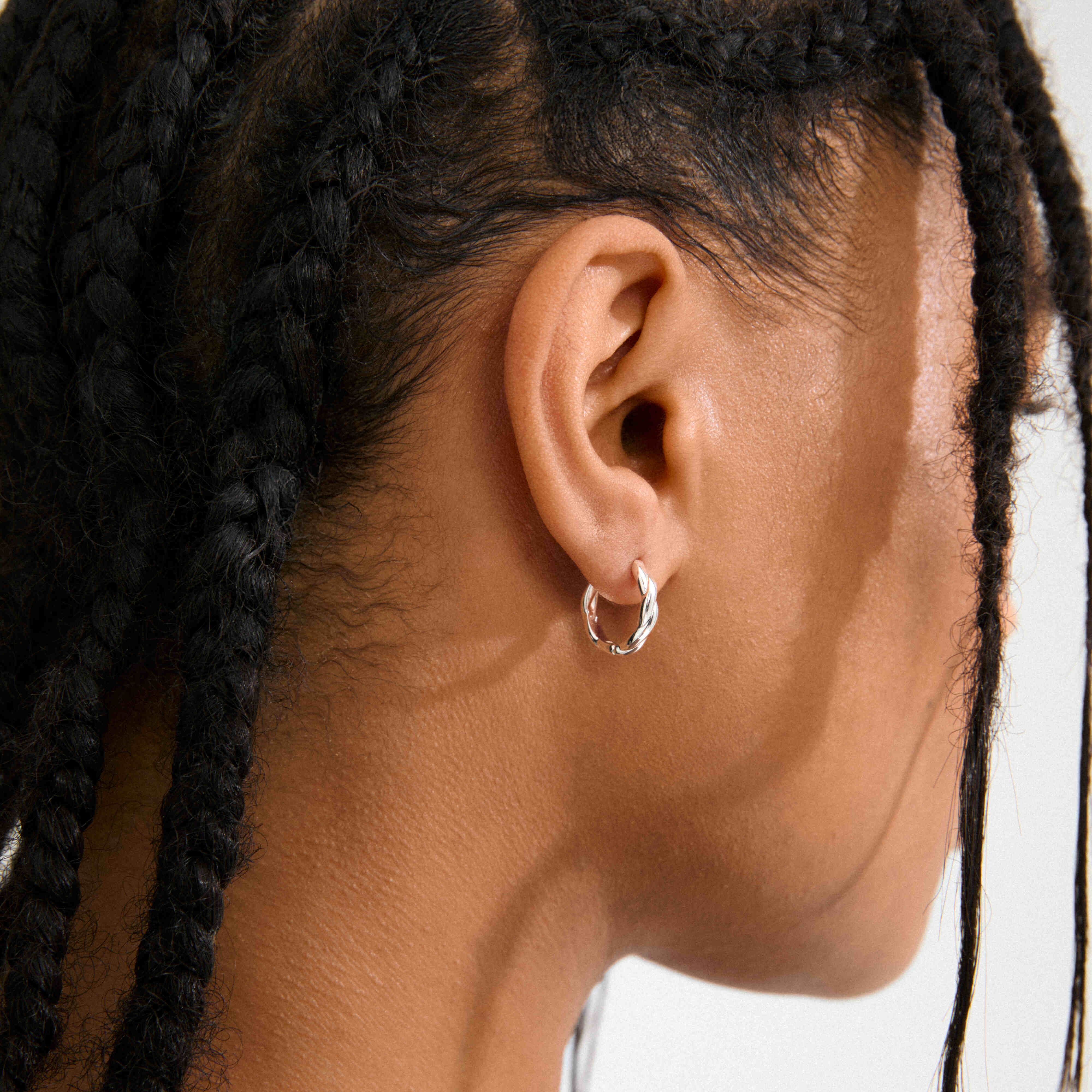 DECLAN recycled twisted hoop earrings - Image 6