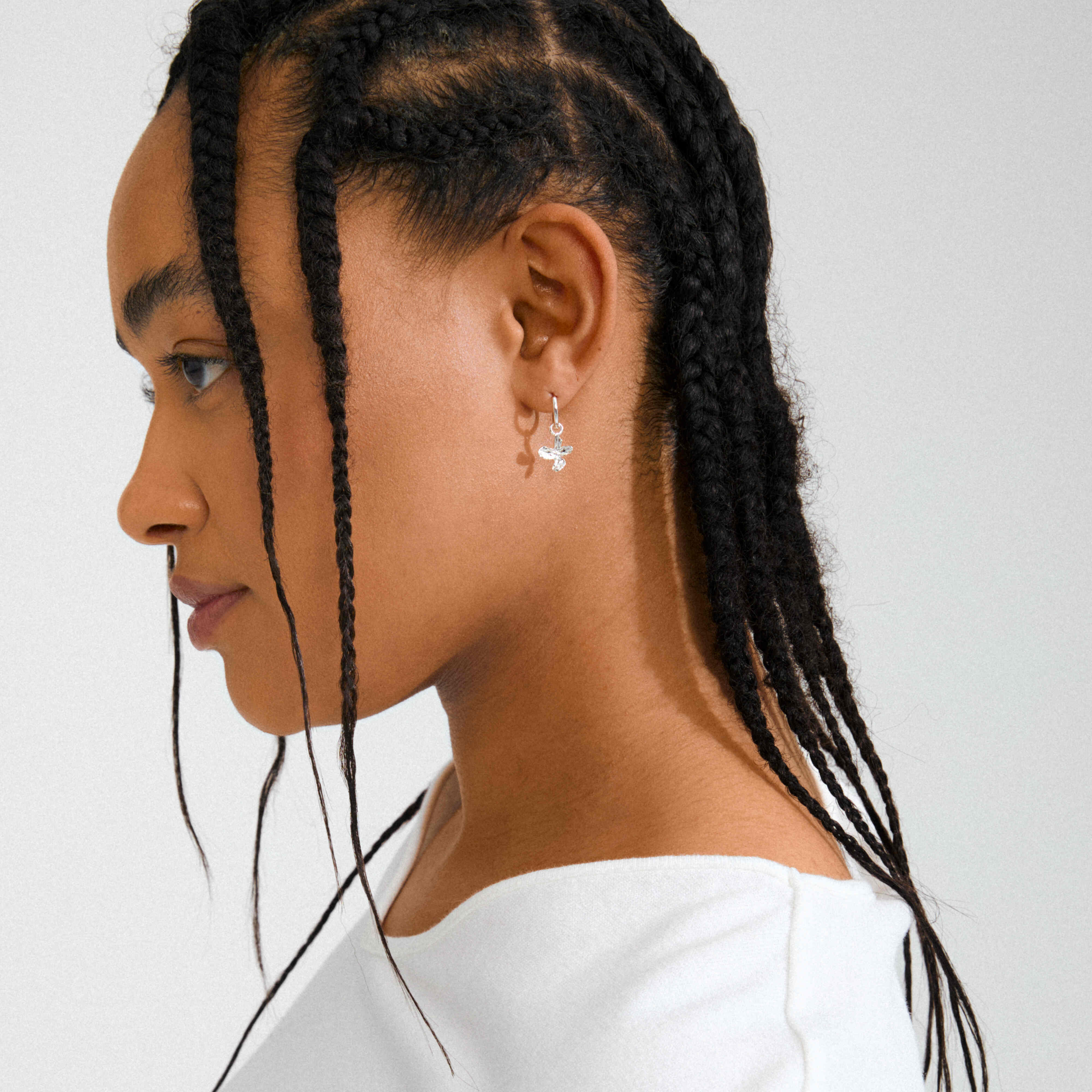 GIANNI recycled flower single earring - Image 5
