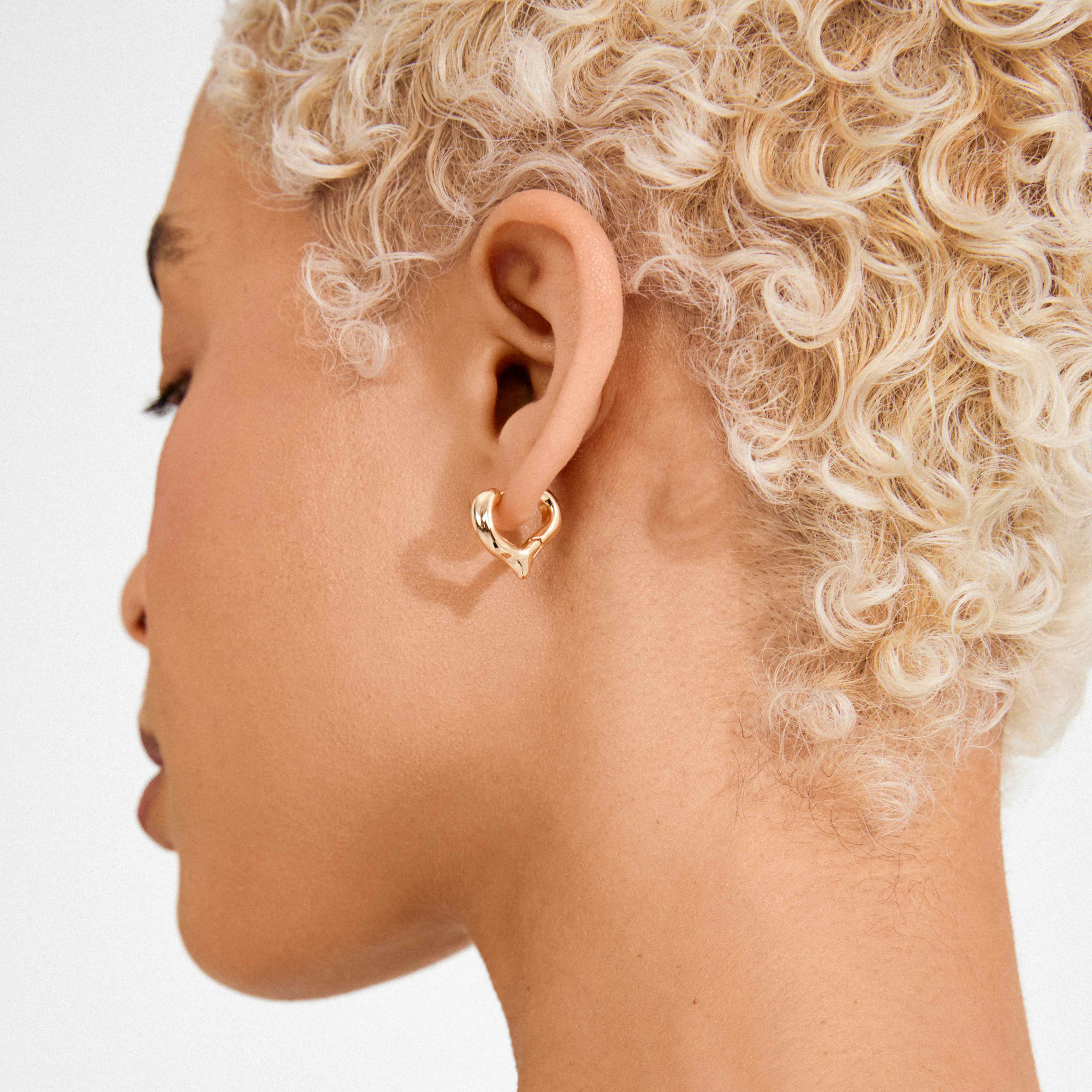 IRIS recycled heart hoop earrings - Image 3