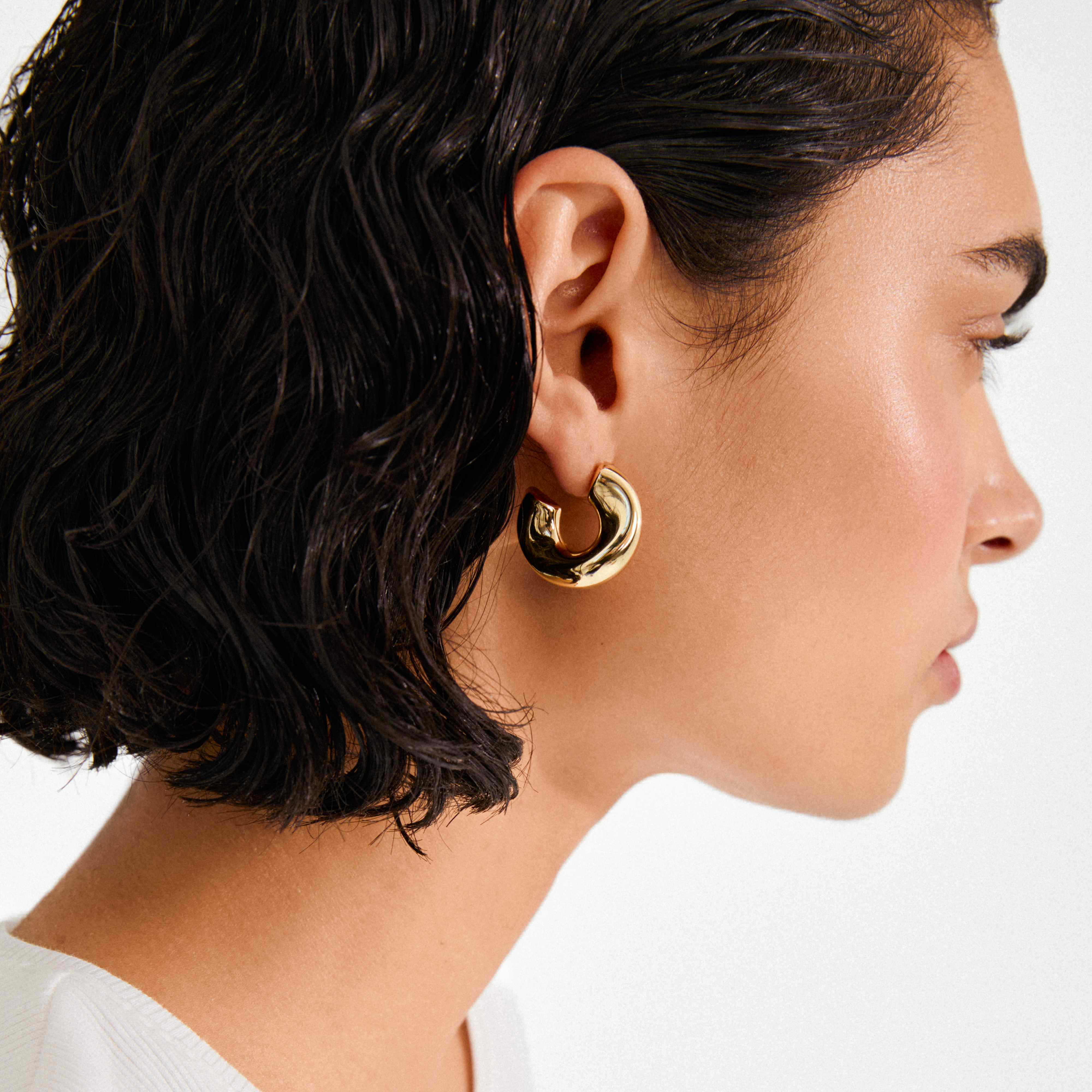 JENNINGS recycled chunky hoop earrings - Image 2
