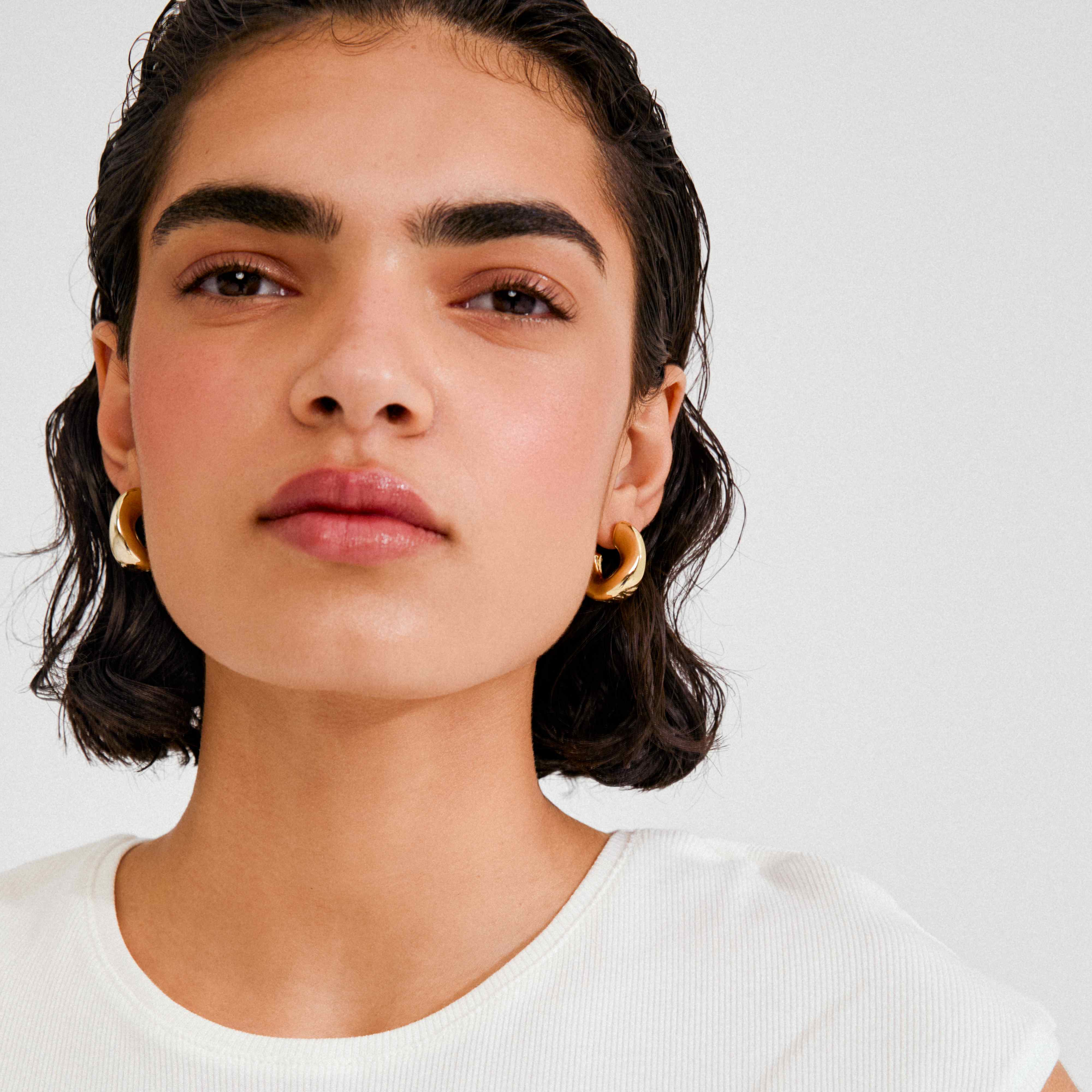 JENNINGS recycled chunky hoop earrings - Image 3