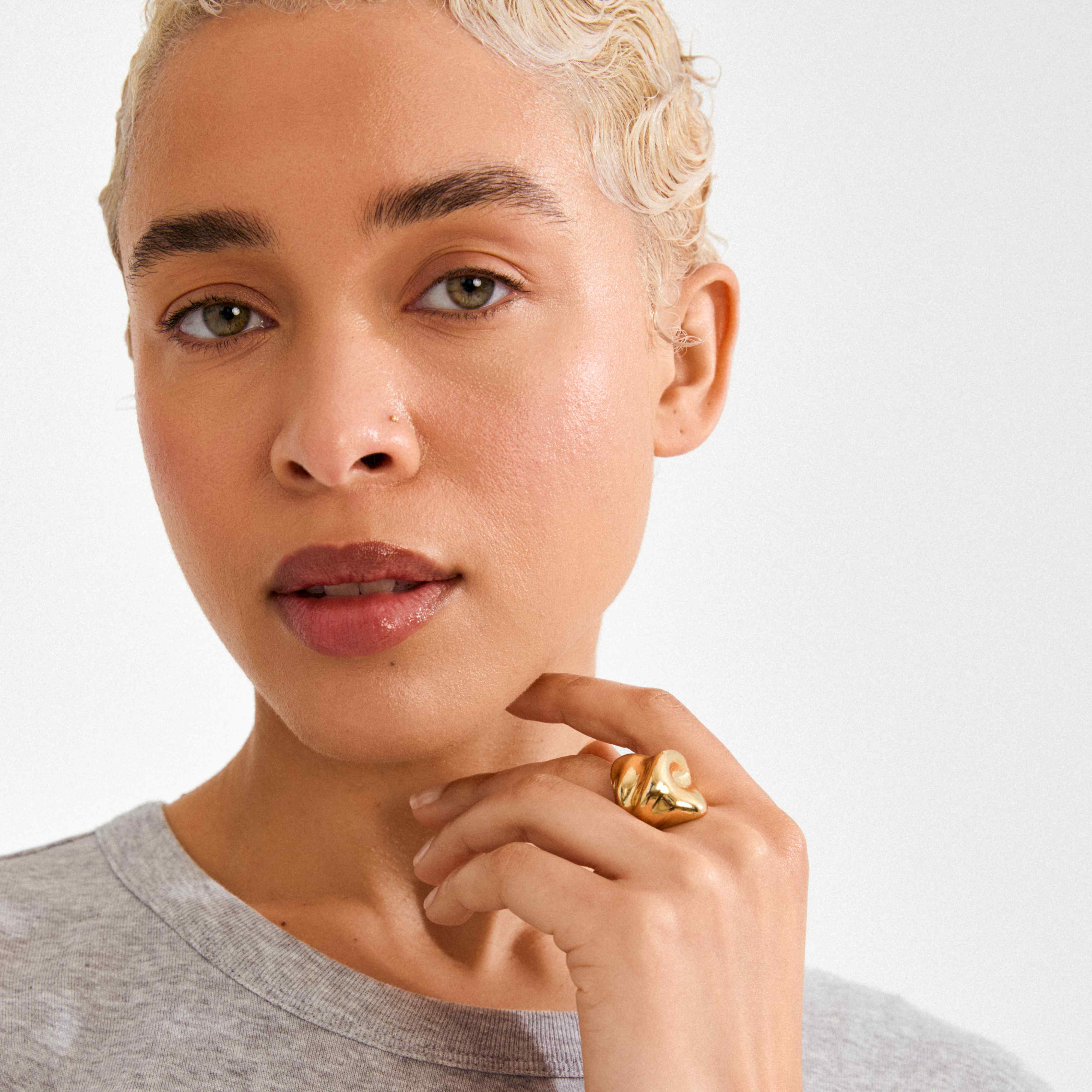 JOHNNIE recycled chunky ring - Image 2