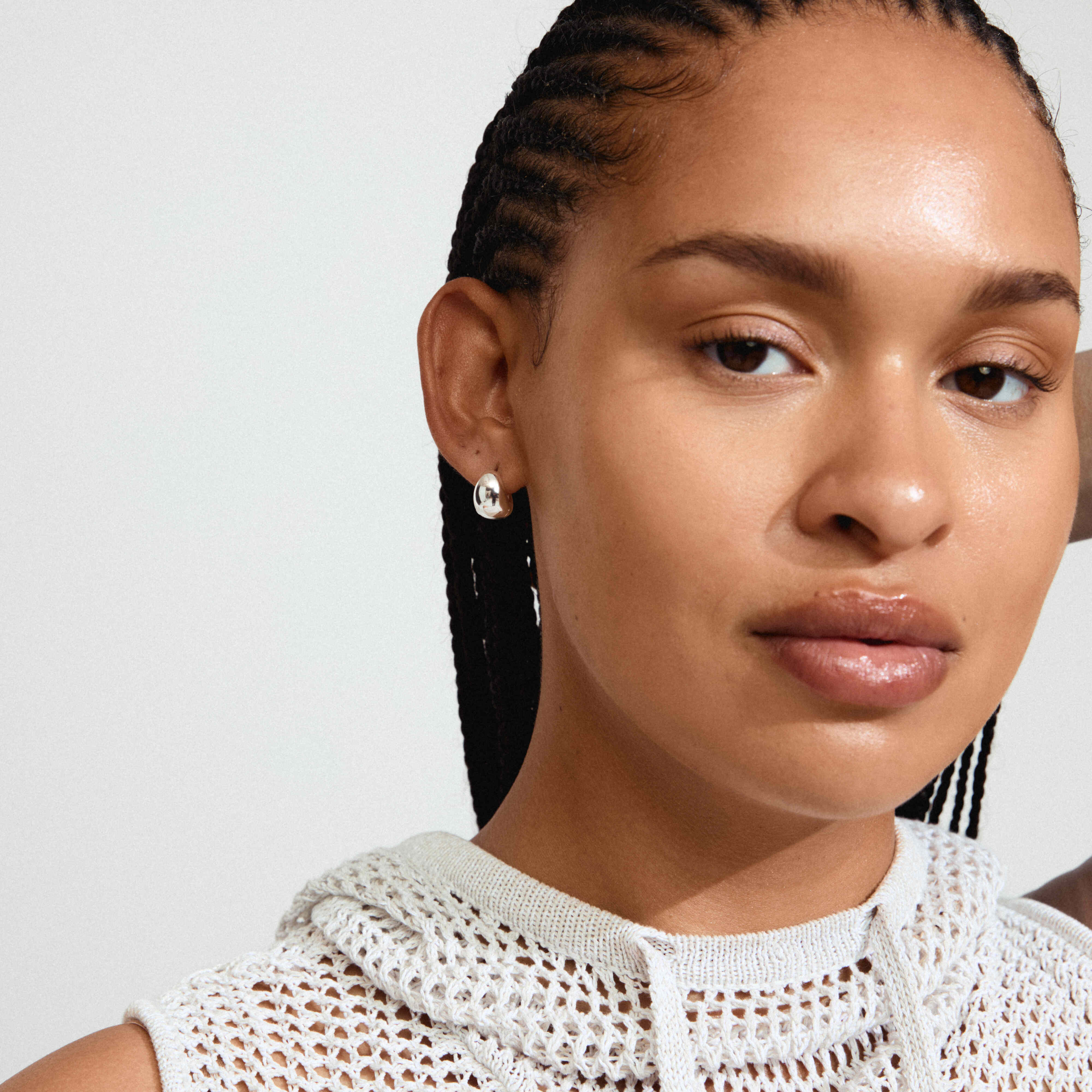 JUA recycled chunky hoop earrings - Image 5