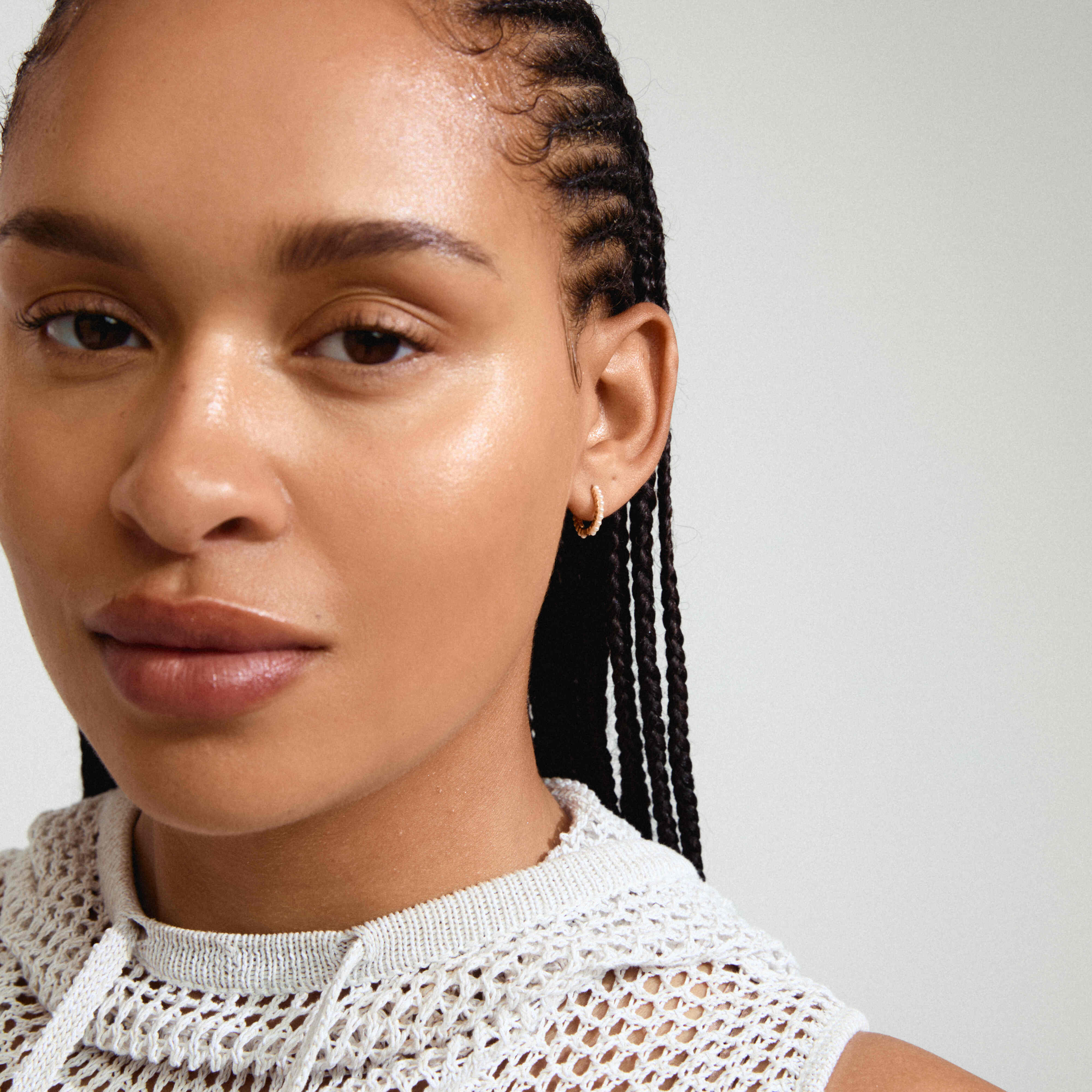 KALIA recycled pearl hoop earrings - Image 2