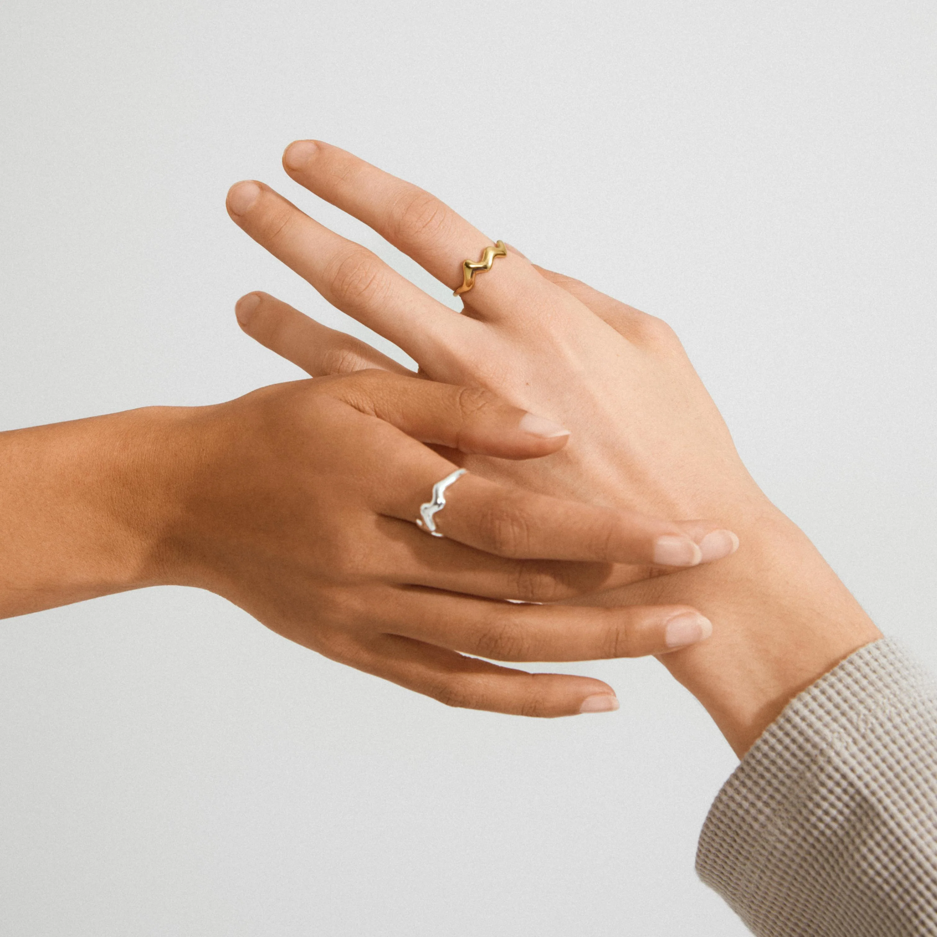 LARKIN recycled wavy ring - Image 5