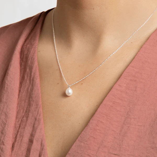 Eila Pearl Necklace - Image 5