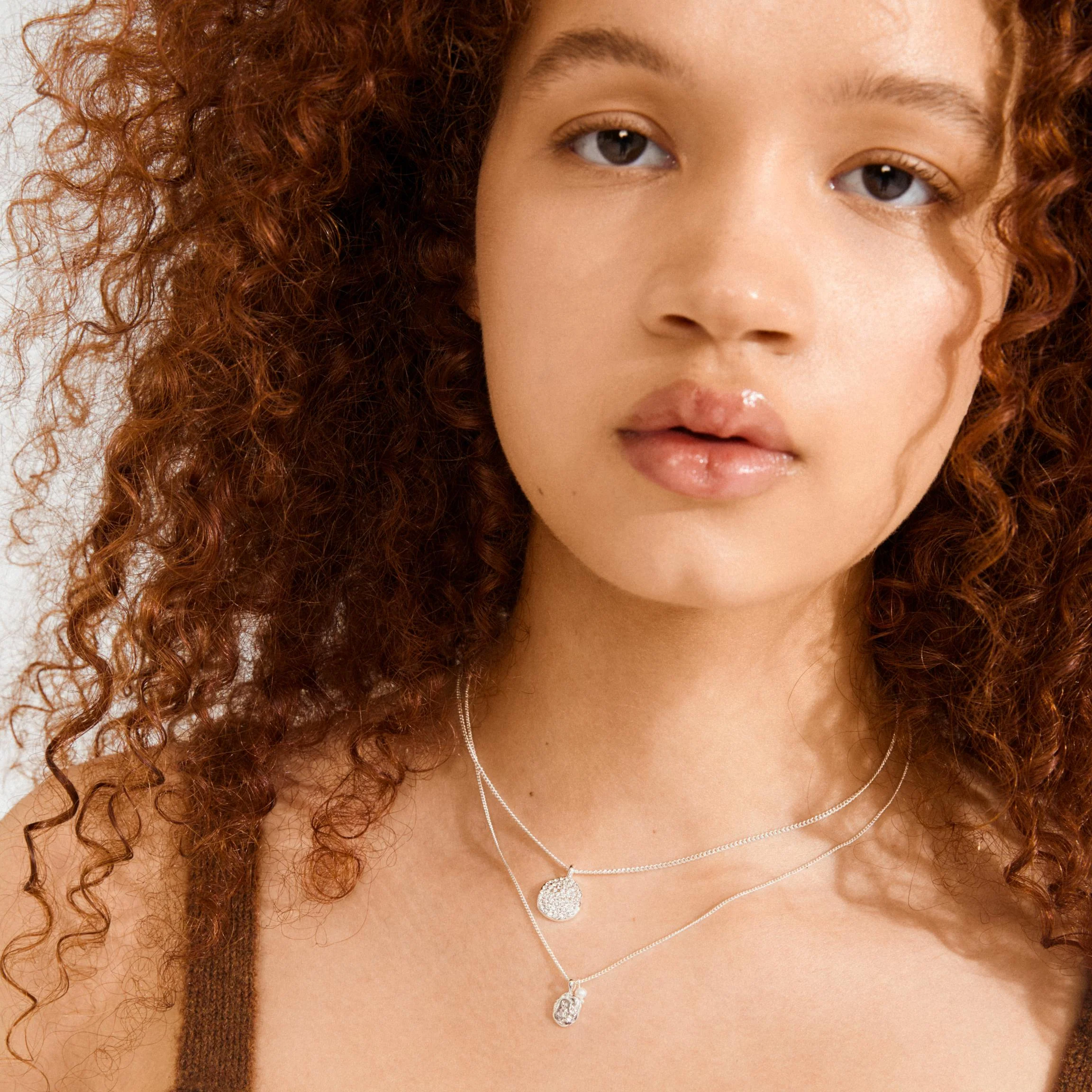 SHIFT recycled pearl & crystal necklace 2-in-1 - Image 8